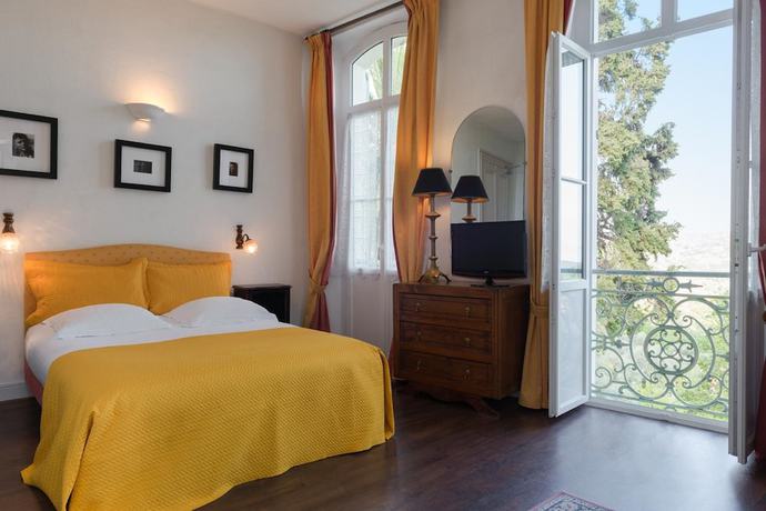 Imagen de la habitación del Hotel Hôtel La Bellaudière. Foto 8