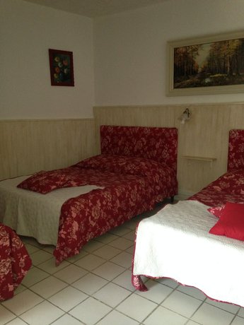 Imagen de la habitación del Hotel Hôtel La Bellaudière. Foto 12