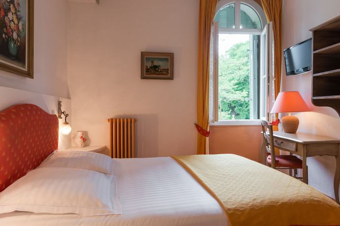 Imagen de la habitación del Hotel Hôtel La Bellaudière. Foto 13