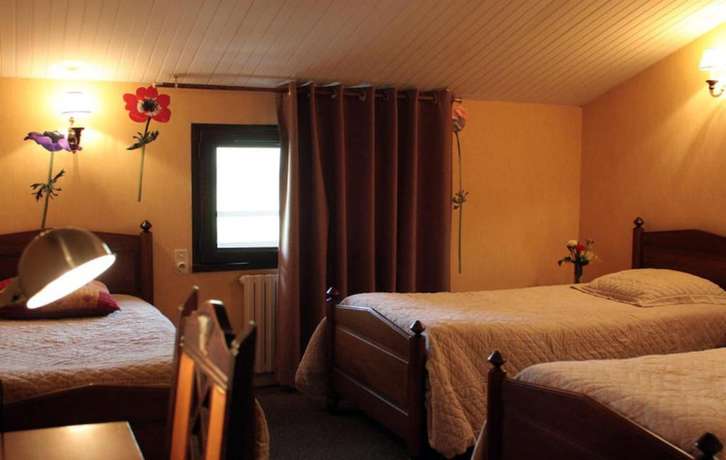 Imagen de la habitación del Hotel H&ocirc;tel La Bombardi&egrave;re. Foto 13