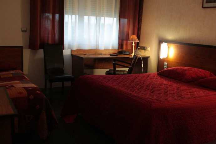 Imagen de la habitación del Hotel H&ocirc;tel La Bombardi&egrave;re. Foto 15