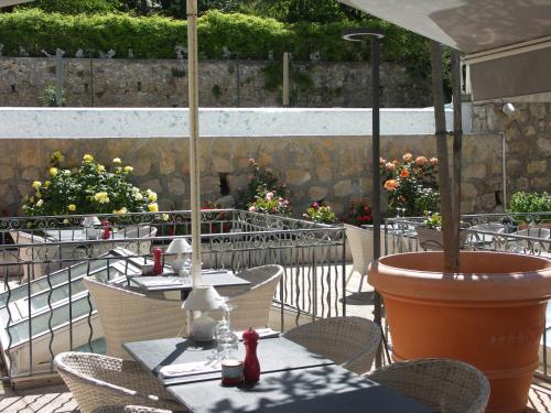 Imagen general del Hotel H&ocirc;tel La Bonne Auberge. Foto 5