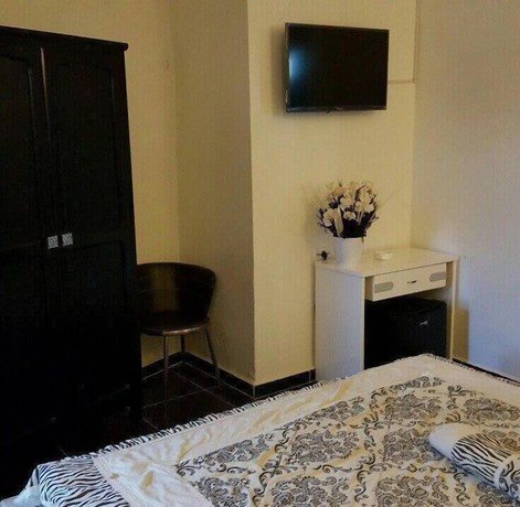 Imagen de la habitación del Hotel H&ocirc;tel La Brise. Foto 2