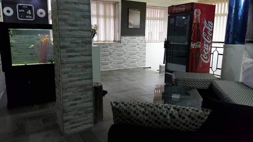 Imagen de los interiores del Hotel H&ocirc;tel La Brise. Foto 18