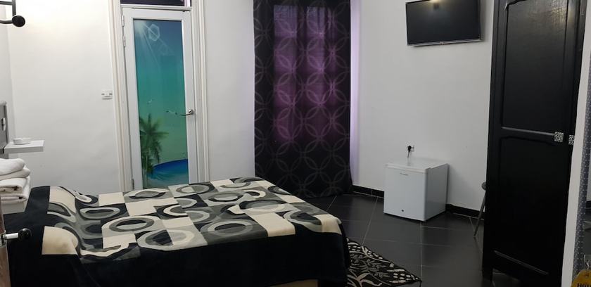 Imagen de la habitación del Hotel H&ocirc;tel La Brise. Foto 4