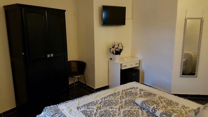 Imagen de la habitación del Hotel H&ocirc;tel La Brise. Foto 11