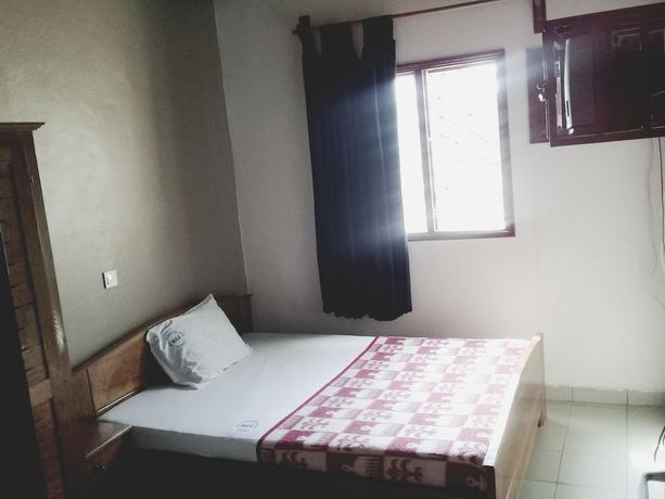 Imagen de la habitación del Hotel H&ocirc;tel La Cachette Des Copains. Foto 5