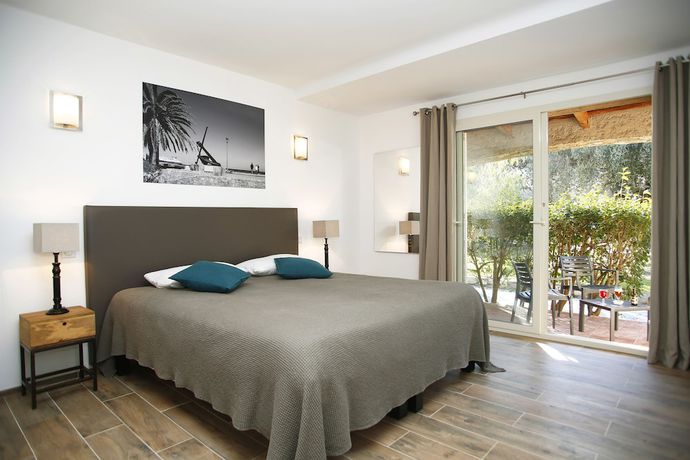 Imagen de la habitación del Hotel Hôtel La Casa Rossa and Spa. Foto 9