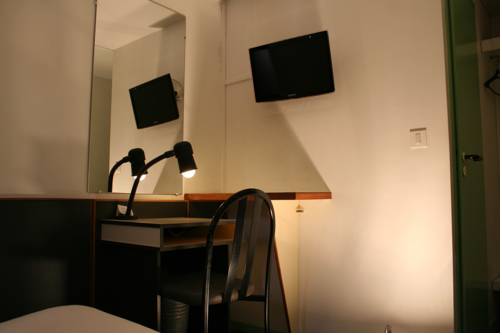 Imagen de la habitación del Hotel H&ocirc;tel La Chartreuse. Foto 3