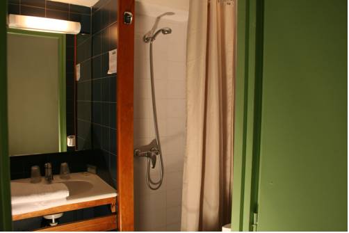 Imagen de la habitación del Hotel H&ocirc;tel La Chartreuse. Foto 4
