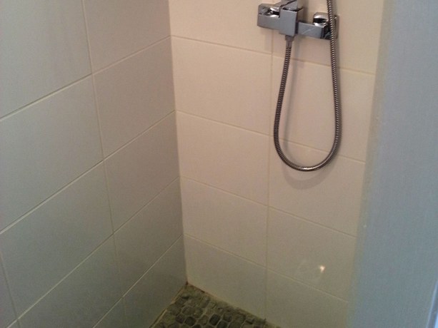 Imagen de la habitación del Hotel H&ocirc;tel La Chaumi&egrave;re, Marseillan. Foto 9