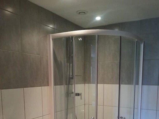 Imagen de la habitación del Hotel H&ocirc;tel La Chaumi&egrave;re, Marseillan. Foto 17