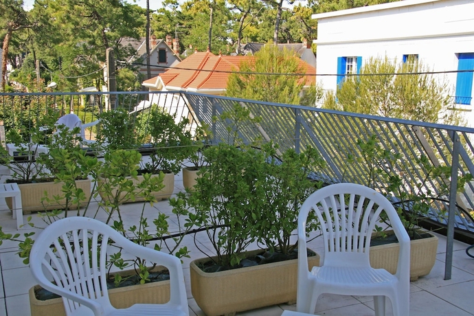 Imagen de los exteriores del Hotel H&ocirc;tel La Concorde. Foto 13