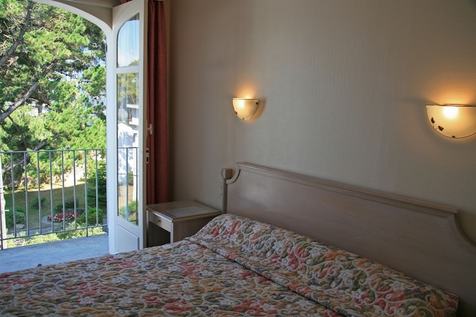 Imagen de la habitación del Hotel H&ocirc;tel La Concorde. Foto 3