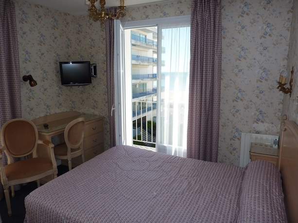 Imagen de la habitación del Hotel H&ocirc;tel La Concorde. Foto 8