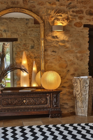 Imagen de los interiores del Hotel H&ocirc;tel La Dimora & Spa. Foto 18