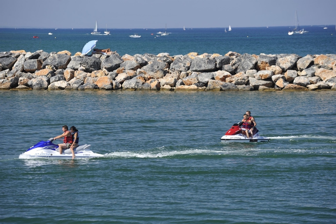 Imagen general del Hotel H&ocirc;tel La Fr&eacute;gate. Foto 4