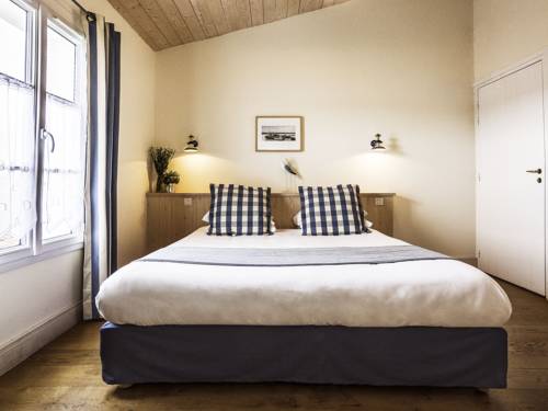 Imagen de la habitación del Hotel H&ocirc;tel La Galiote En R&eacute;. Foto 6