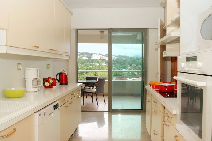 Imagen de la habitación del Hotel H&ocirc;tel La Galleria. Foto 5
