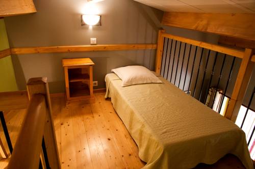 Imagen de la habitación del Hotel H&ocirc;tel La Garenne. Foto 8