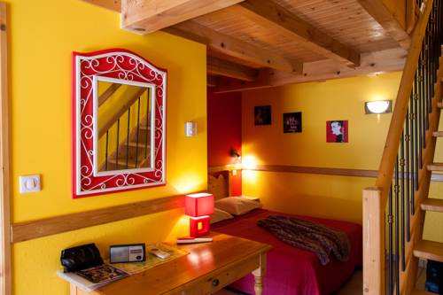 Imagen de la habitación del Hotel H&ocirc;tel La Garenne. Foto 12