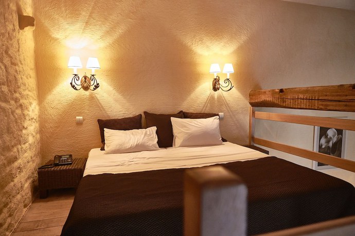 Imagen de la habitación del Hotel H&ocirc;tel La Grappe d\'Or. Foto 14