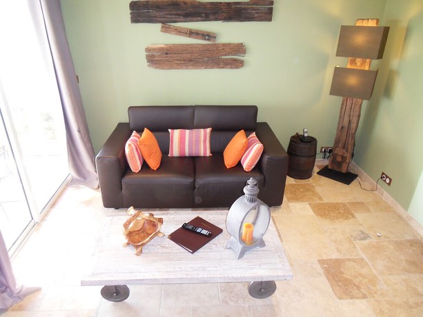 Imagen de la habitación del Hotel H&ocirc;tel La Lagune. Foto 10