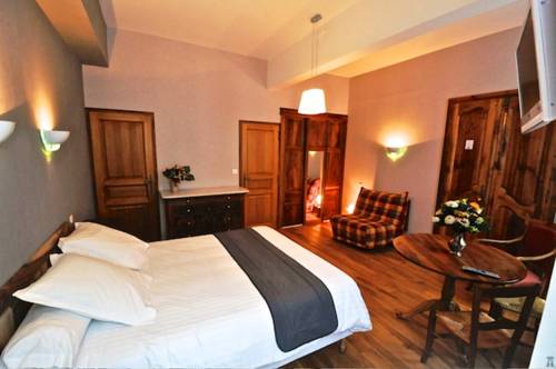 Imagen de la habitación del Hotel H&ocirc;tel La Montagne Fleurie. Foto 7