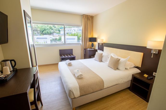 Imagen de la habitación del Hotel H&ocirc;tel La Pin&egrave;de. Foto 4