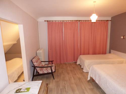 Imagen de la habitación del Hotel H&ocirc;tel La Pocati&egrave;re, COUTANCES. Foto 10