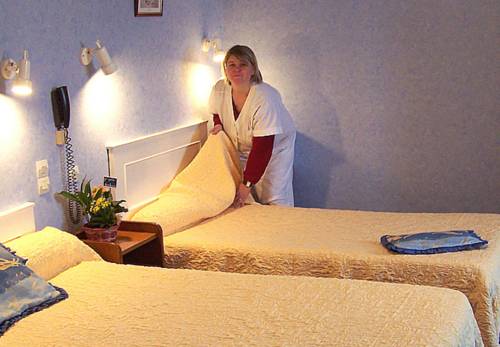 Imagen de la habitación del Hotel H&ocirc;tel La Pocati&egrave;re, COUTANCES. Foto 14