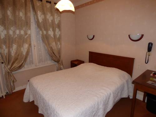 Imagen de la habitación del Hotel H&ocirc;tel La Pocati&egrave;re, COUTANCES. Foto 16