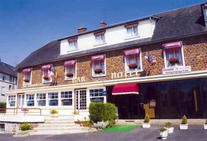 Imagen general del Hotel H&ocirc;tel La Pocatiere, COUTANCES. Foto 2