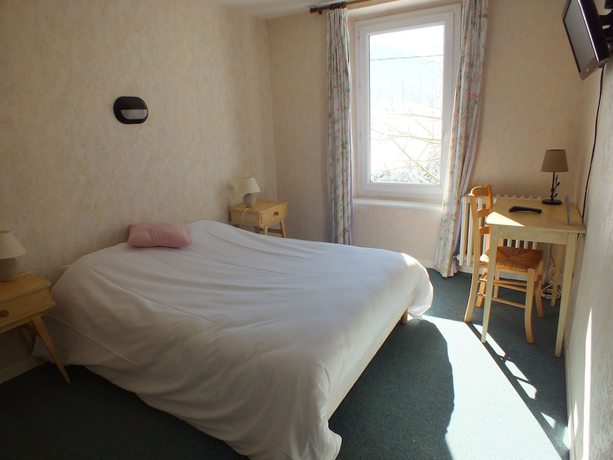 Imagen de la habitación del Hotel H&ocirc;tel La Prairie. Foto 11
