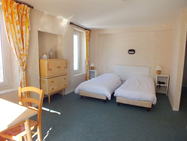 Imagen de la habitación del Hotel H&ocirc;tel La Prairie. Foto 13