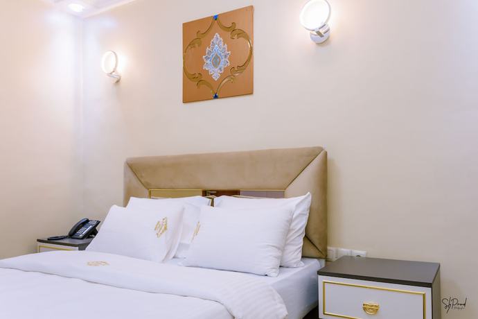 Imagen de la habitación del Hotel H&ocirc;tel La Principaut&eacute; Douala Bonapriso. Foto 4