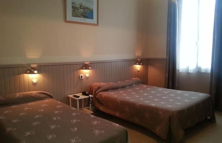 Imagen de la habitación del Hotel H&ocirc;tel La R&eacute;sidence. Foto 10