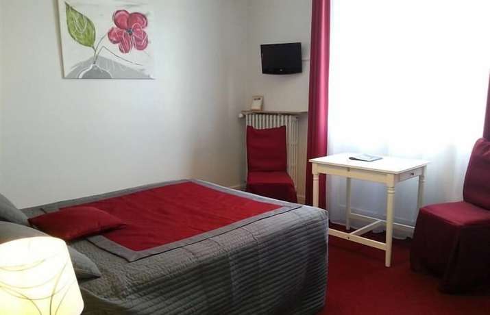 Imagen de la habitación del Hotel H&ocirc;tel La R&eacute;sidence. Foto 15