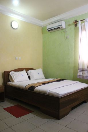 Imagen de la habitación del Hotel H&ocirc;tel La Renardi&egrave;re. Foto 2