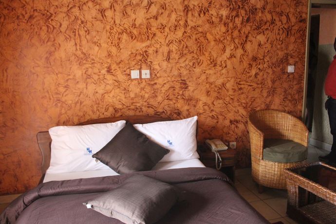 Imagen de la habitación del Hotel H&ocirc;tel La Renardi&egrave;re. Foto 10