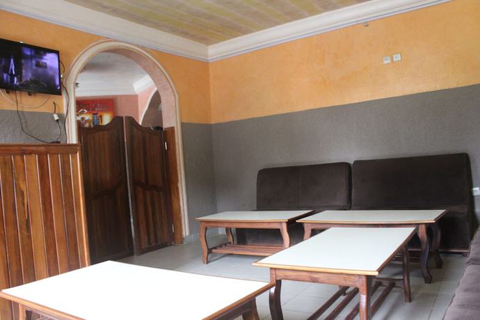 Imagen de los interiores del Hotel H&ocirc;tel La Renardi&egrave;re. Foto 20