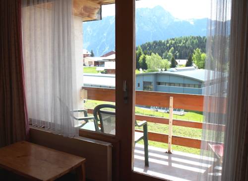 Imagen de la habitación del Hotel H&ocirc;tel La Tour D'a&iuml;. Foto 6