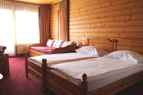Imagen de la habitación del Hotel H&ocirc;tel La Tour D'a&iuml;. Foto 8