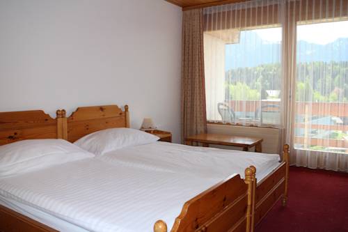 Imagen de la habitación del Hotel H&ocirc;tel La Tour D'a&iuml;. Foto 13