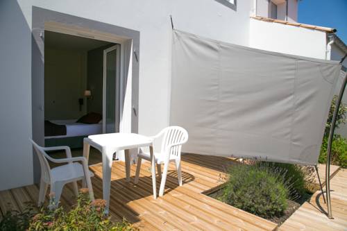 Imagen de la habitación del Hotel H&ocirc;tel La Villa En L'&icirc;le. Foto 13
