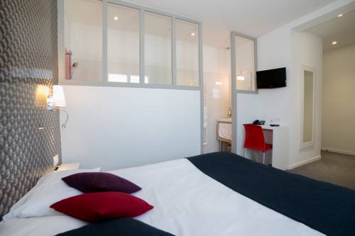 Imagen de la habitación del Hotel H&ocirc;tel La Villa En L'&icirc;le. Foto 16