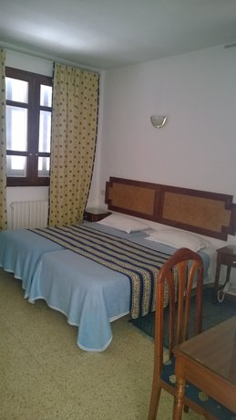 Imagen de la habitación del Hotel Hôtel L´Excellence. Foto 14