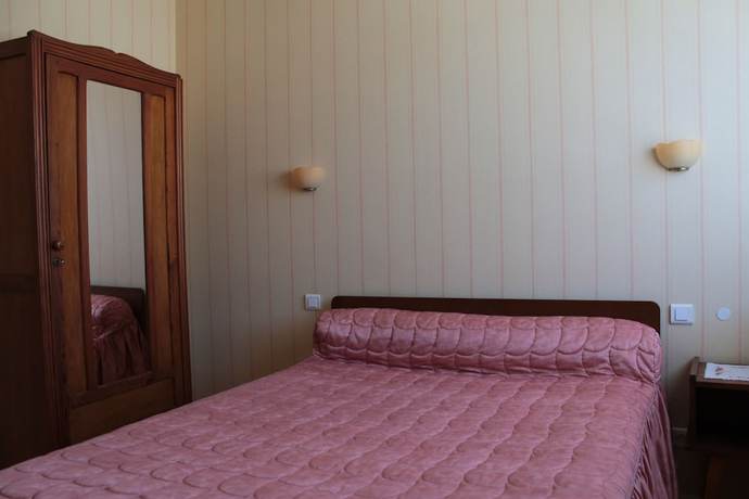 Imagen de la habitación del Hotel Hôtel Ladagnous. Foto 19