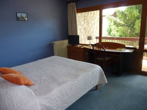 Imagen de la habitación del Hotel H&ocirc;tel L'adrech De Lagas. Foto 16