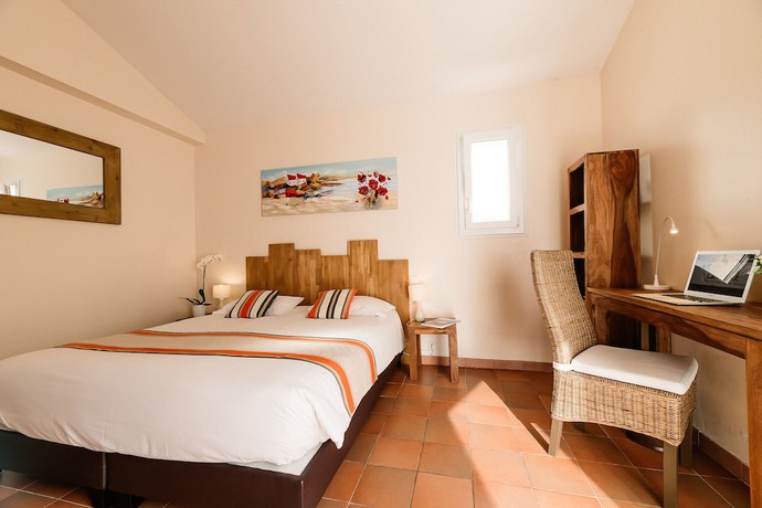 Imagen de la habitación del Hotel Hôtel Laminak, The Originals Relais (Relais du Silence). Foto 5